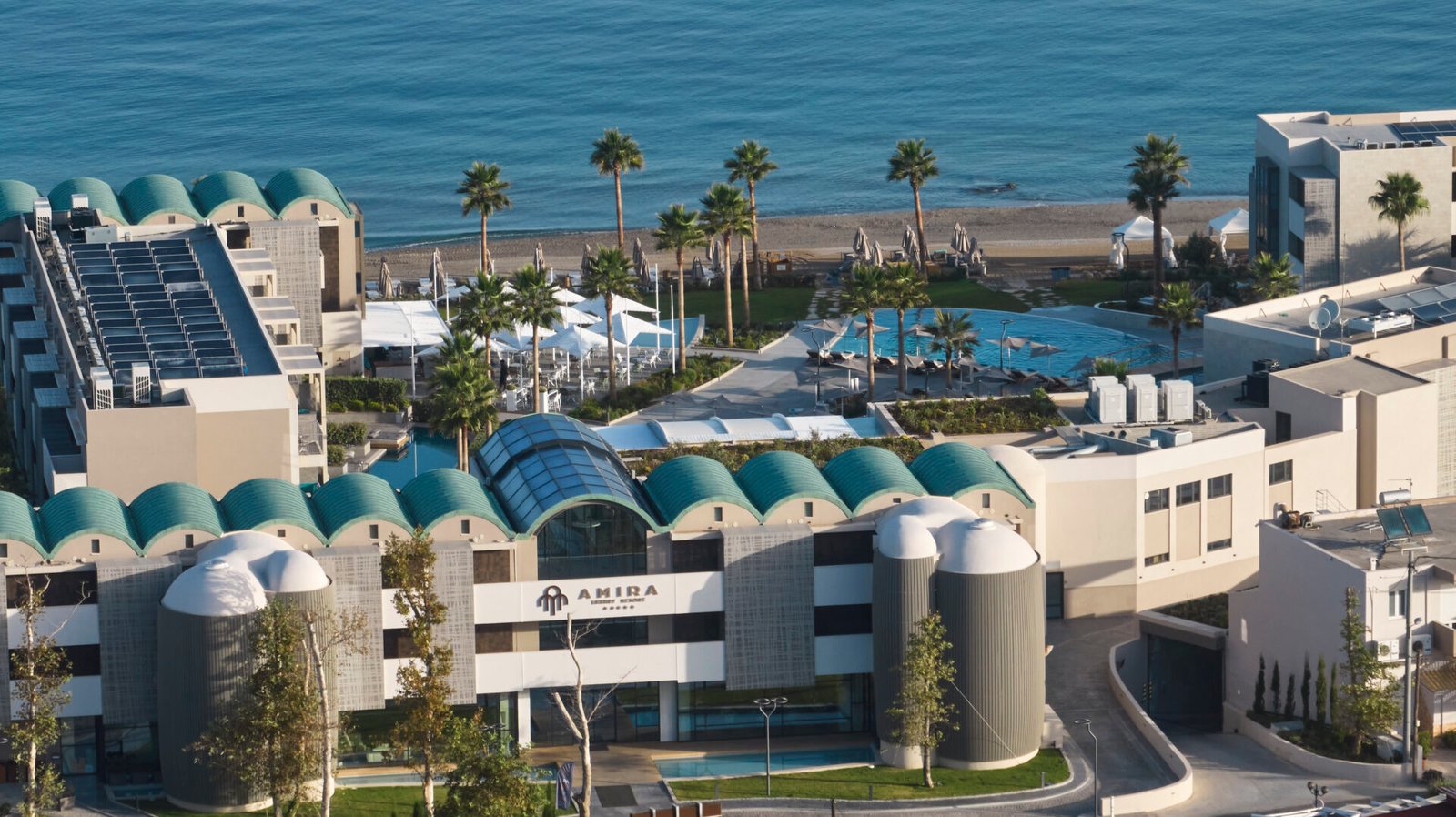 Amira Luxury Resort & Spa Receives HolidayCheck Award 2024